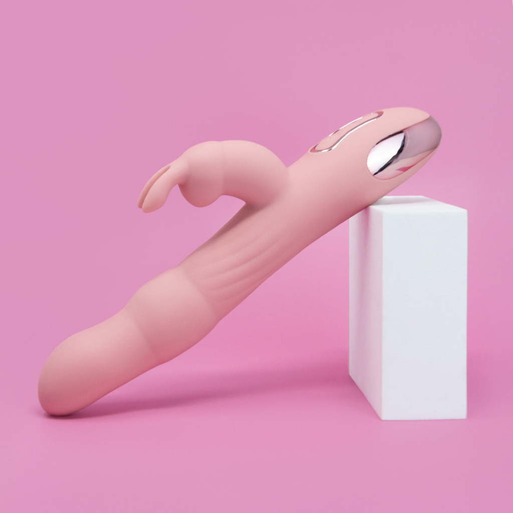 Rhea Twirling Rabbit